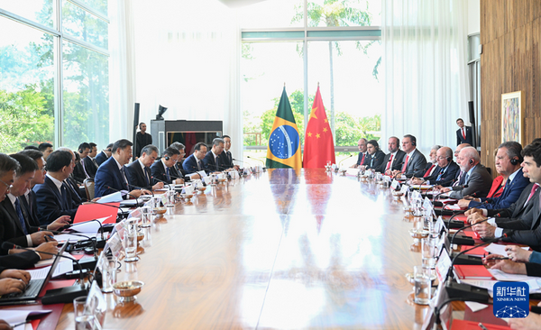 习近平同巴西总统卢拉举行会谈6_缩小大小.jpeg