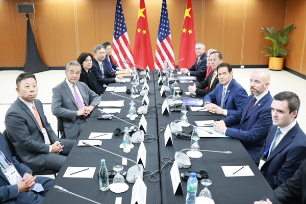 王 美国2.jpg